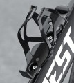 Uchwyt koszyk na bidon rowerowy czarny lokalizator Apple mtb szosa