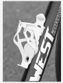 Uchwyt koszyk na bidon rowerowy biały lokalizator Apple mtb szosa